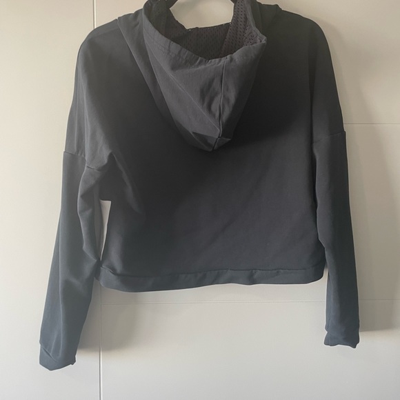 PUMA crop sweater size small - Picture 3 of 9